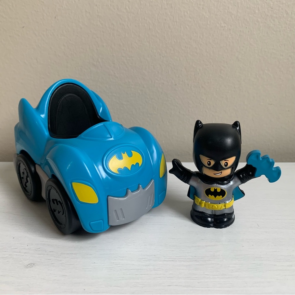 Fisher-Price Little People DC Super Friends Batman and Batmobile